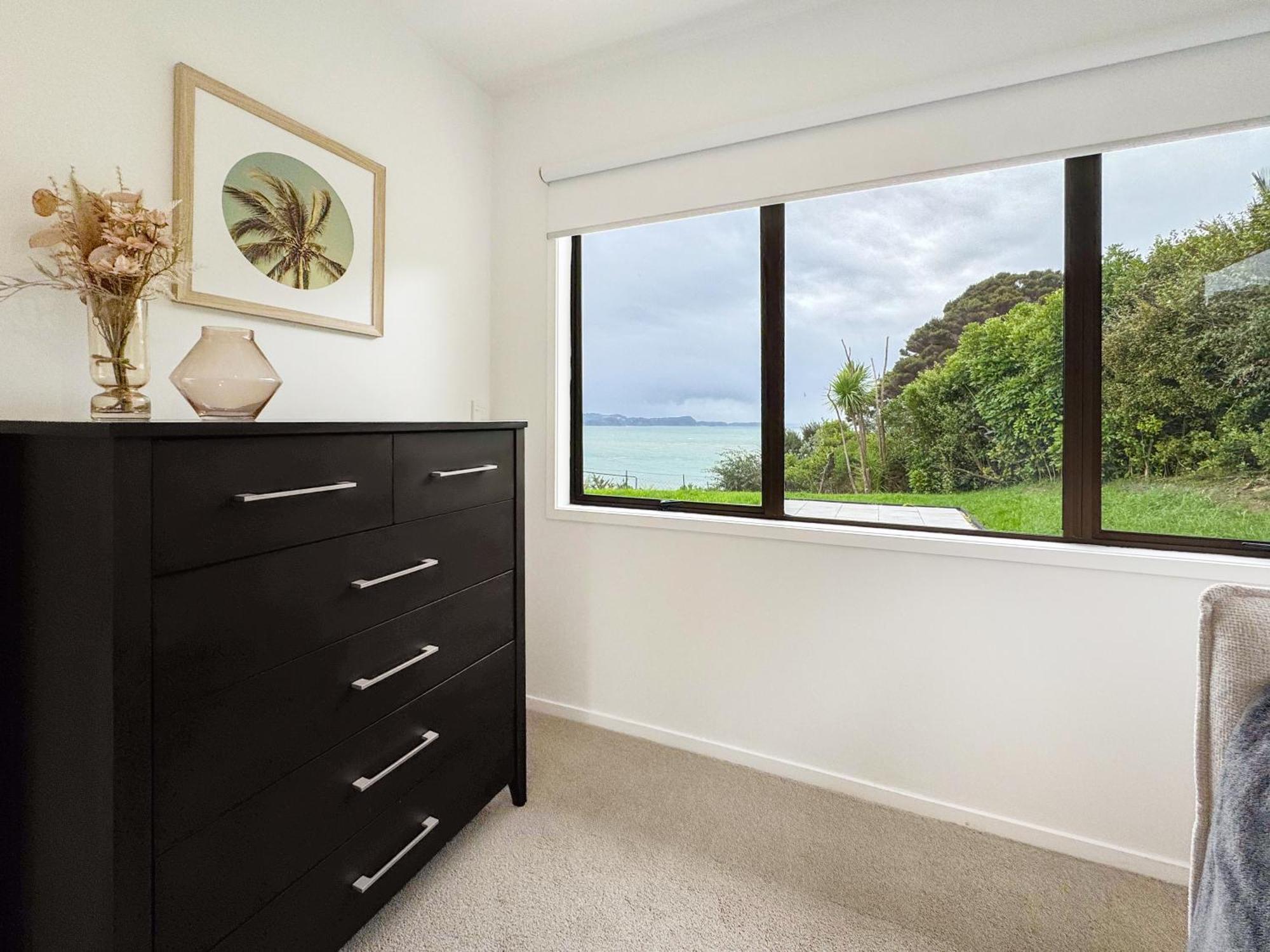 Private Paradise With Sea Views Appartement Whangaparaoa Buitenkant foto